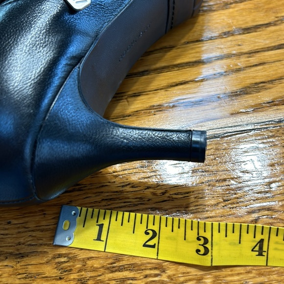 Rockport black leather tall boots. Size 9. Great condition. Adidas sole. - Picture 9 of 9